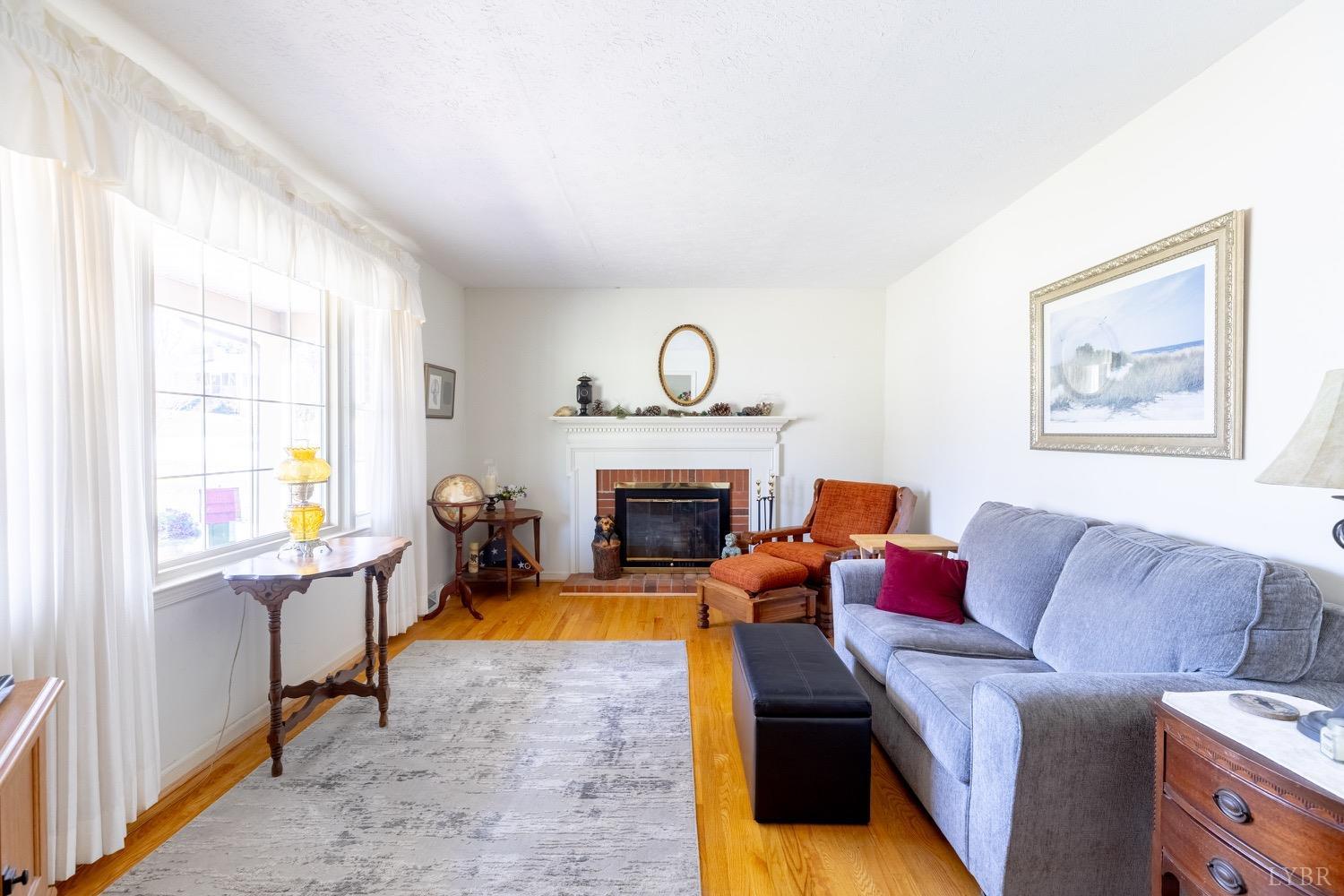 122 White Pine Dr Dr, Lynchburg, Virginia image 3