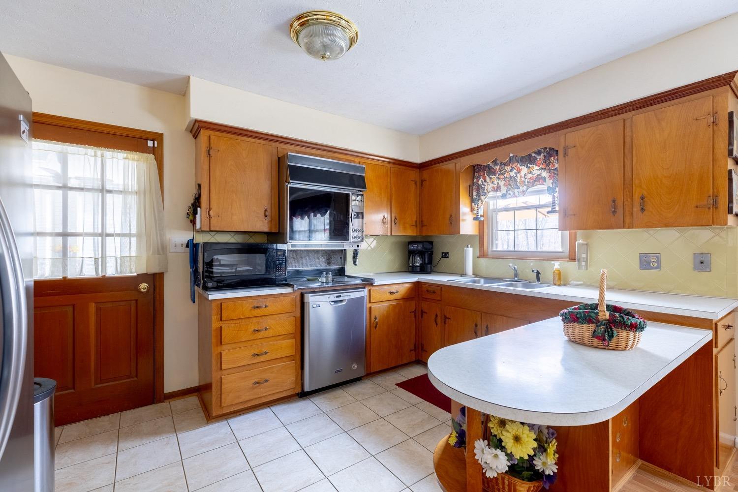 122 White Pine Dr Dr, Lynchburg, Virginia image 11