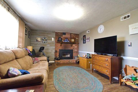 Tiny photo for 400 Woodway Drive, Lynchburg, VA 24501 (MLS # 364748)