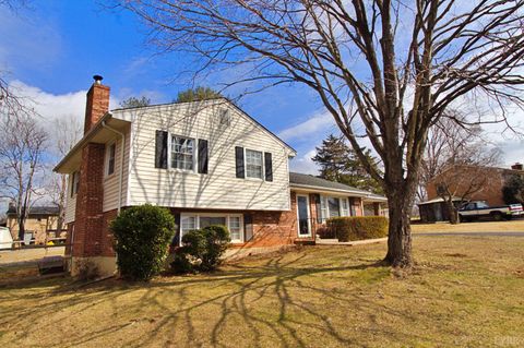 Tiny photo for 400 Woodway Drive, Lynchburg, VA 24501 (MLS # 364748)