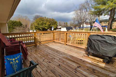 Tiny photo for 400 Woodway Drive, Lynchburg, VA 24501 (MLS # 364748)