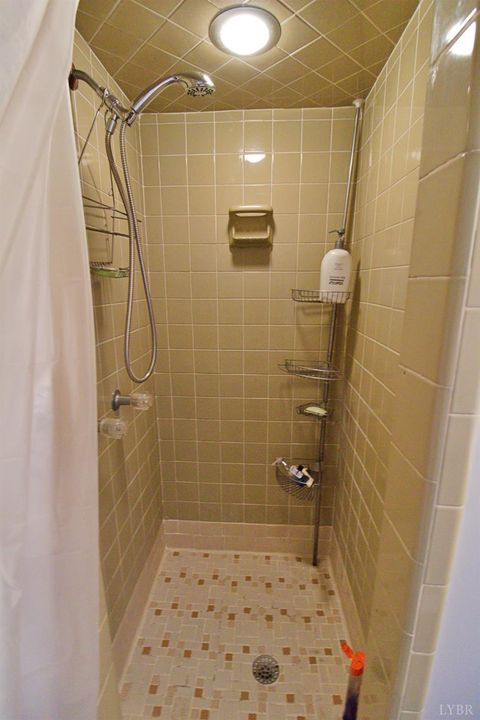 Tiny photo for 400 Woodway Drive, Lynchburg, VA 24501 (MLS # 364748)