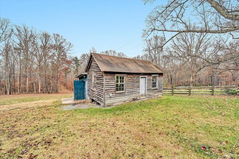 Tiny photo for 3952 New London Road, Forest, VA 24551 (MLS # 363302)