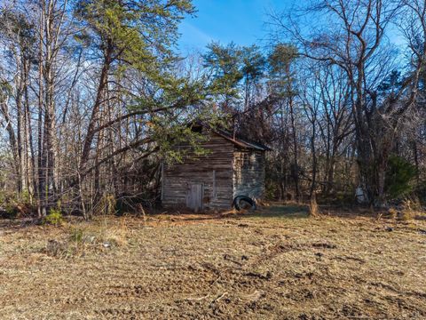 Tiny photo for 309 Marion Road, Chatham, VA 24531 (MLS # 363956)