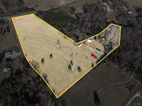 Tiny photo for 309 Marion Road, Chatham, VA 24531 (MLS # 363956)