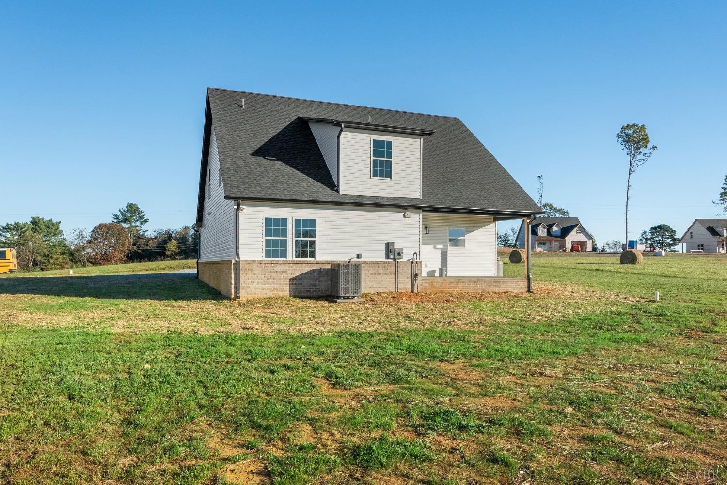 1686 Crab Orchard Road, Huddleston, Virginia image 48