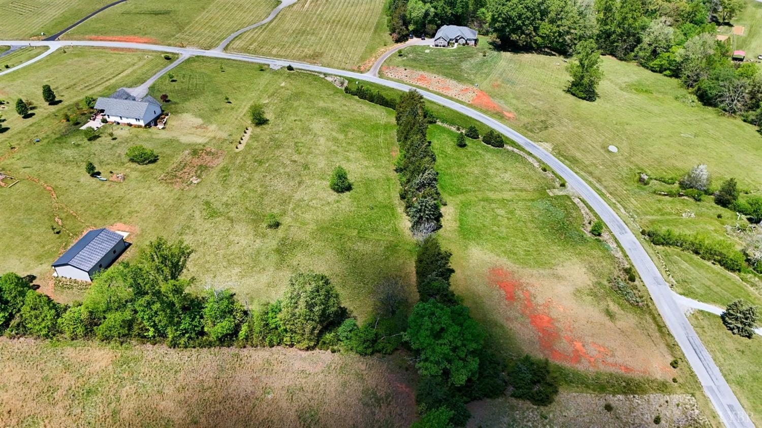 Arrington Dr, Evington, Virginia image 8
