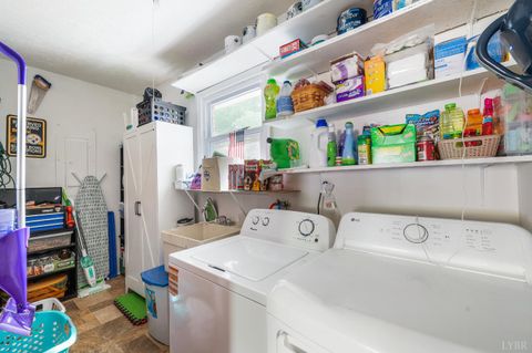 Tiny photo for 1108 Coolbrook Road, Bedford, VA 24523 (MLS # 365617)