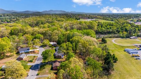 Tiny photo for 1108 Coolbrook Road, Bedford, VA 24523 (MLS # 365617)