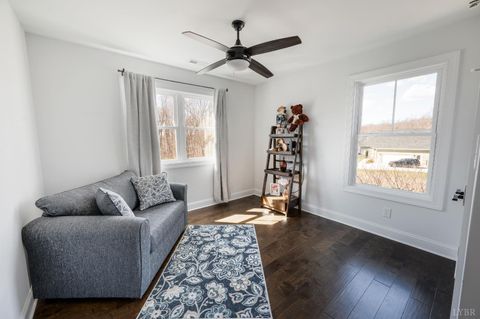 Tiny photo for 6559 Cottontown Road, Forest, VA 24551 (MLS # 365168)