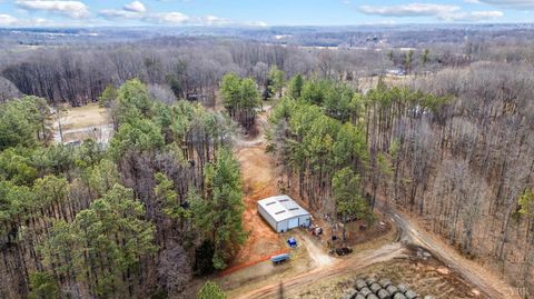 Tiny photo for 3105 Horseshoe Road, Appomattox, VA 24522 (MLS # 364671)