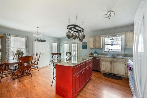 Tiny photo for 3105 Horseshoe Road, Appomattox, VA 24522 (MLS # 364671)