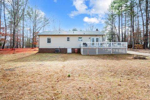 Tiny photo for 3105 Horseshoe Road, Appomattox, VA 24522 (MLS # 364671)