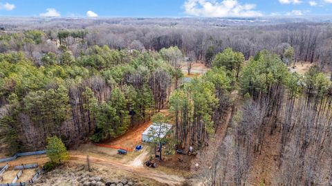 Tiny photo for 3105 Horseshoe Road, Appomattox, VA 24522 (MLS # 364671)