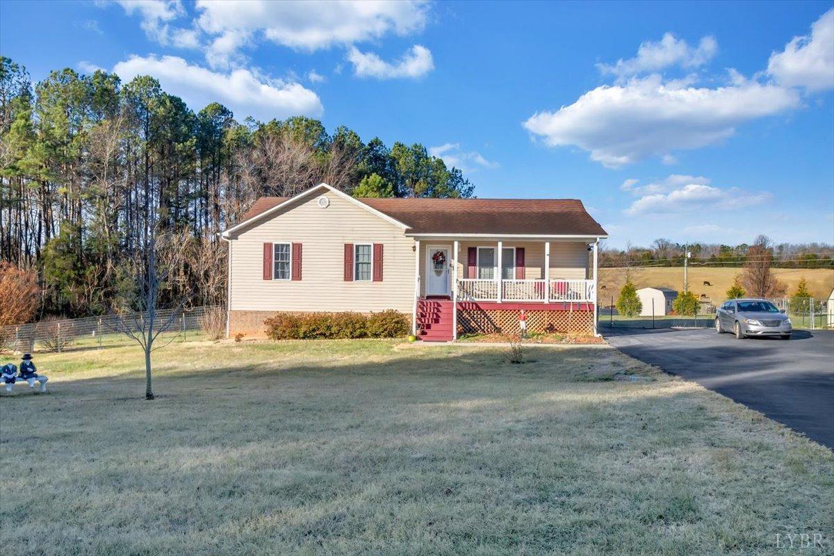 286 Morningside Drive, Appomattox, Virginia image 1