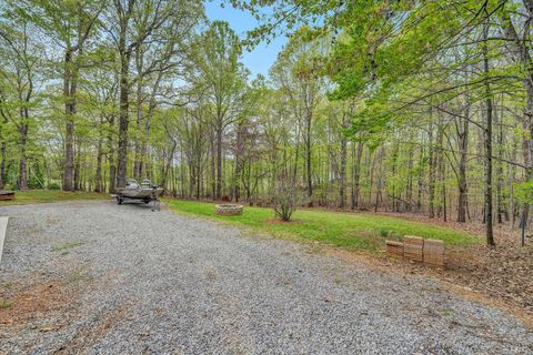 Tiny photo for 1681 Diamond Hill Road, Moneta, VA 24121 (MLS # 365776)