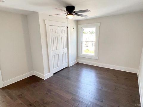 Tiny photo for 2927 Langhorne Road, Lynchburg, VA 24501 (MLS # 365901)