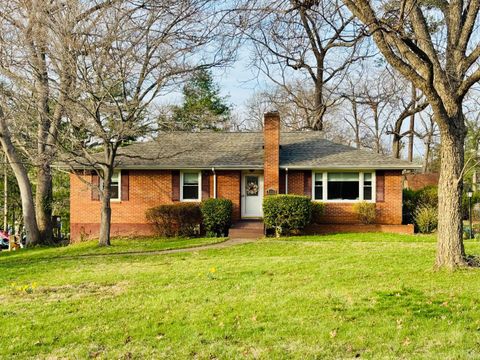 Photo of 7110 Richland Drive, Lynchburg, VA 24502 (MLS # 365045)