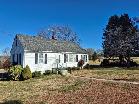 Tiny photo for 3191 Sandy River Road, Farmville, VA 23901 (MLS # 363995)