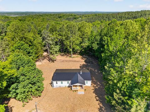 Tiny photo for 3255 Cutbanks Road, Pamplin, VA 23958 (MLS # 366368)