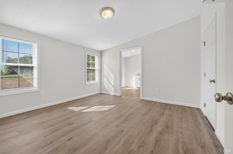 Tiny photo for 3255 Cutbanks Road, Pamplin, VA 23958 (MLS # 366368)