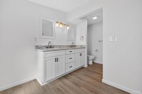 Tiny photo for 3255 Cutbanks Road, Pamplin, VA 23958 (MLS # 366368)