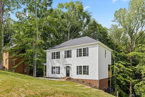 Tiny photo for 2212 Cambridge Place, Lynchburg, VA 24503 (MLS # 363908)
