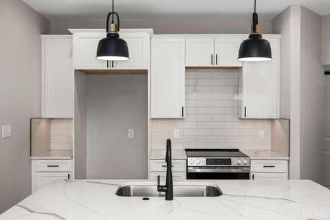 Tiny photo for 2212 Cambridge Place, Lynchburg, VA 24503 (MLS # 363908)