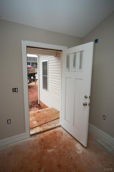 Tiny photo for 85 Montfair Drive, Amherst, VA 24521 (MLS # 362225)