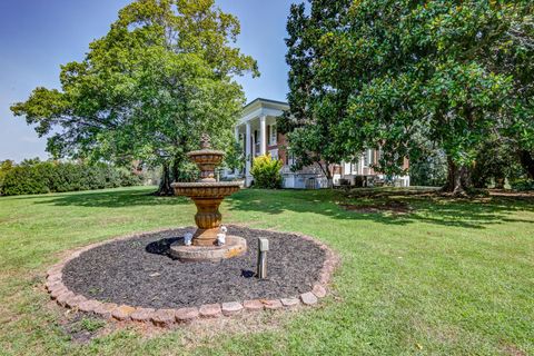 Tiny photo for 2710 Goode Station Road, Goode, VA 24556 (MLS # 361757)