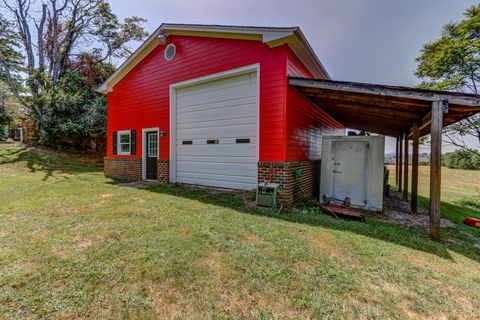 Tiny photo for 2710 Goode Station Road, Goode, VA 24556 (MLS # 361757)