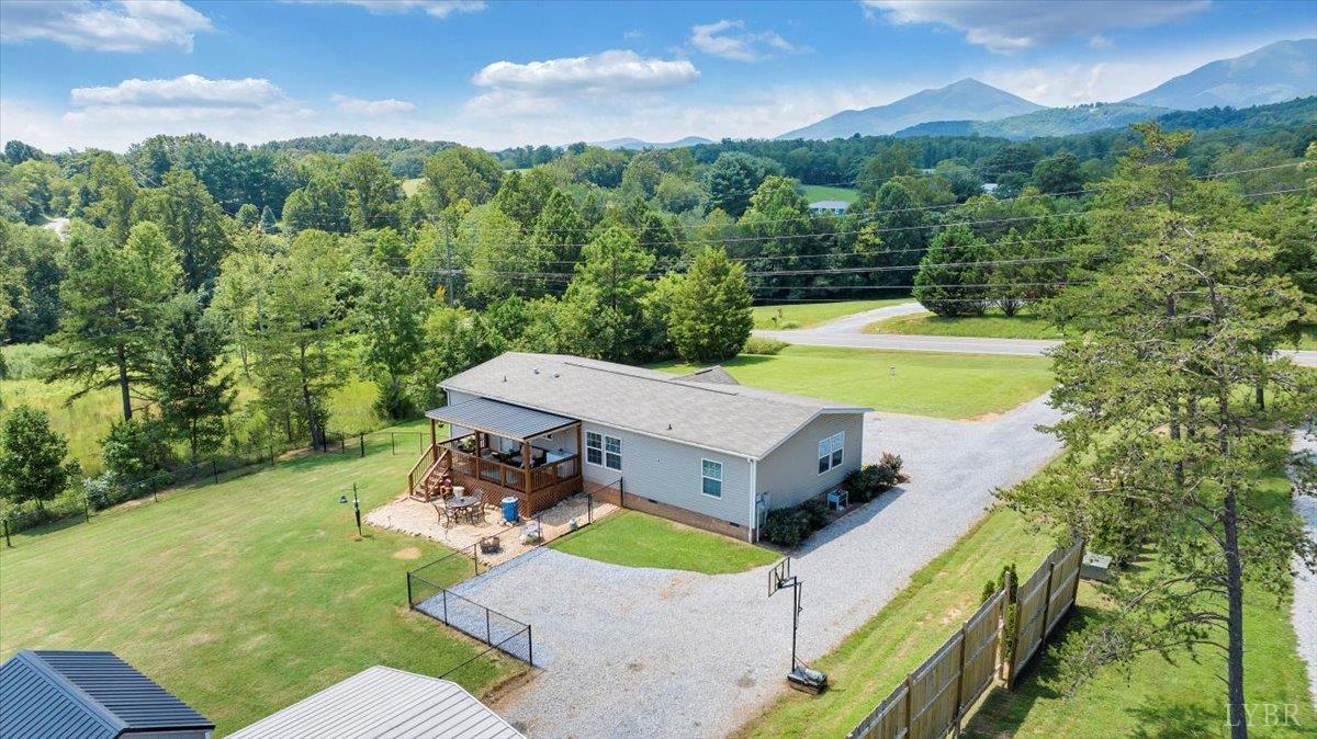 Bedford, Virginia 24523, United States, 3 Bedrooms Bedrooms, ,2 BathroomsBathrooms,Residential,Active,246026