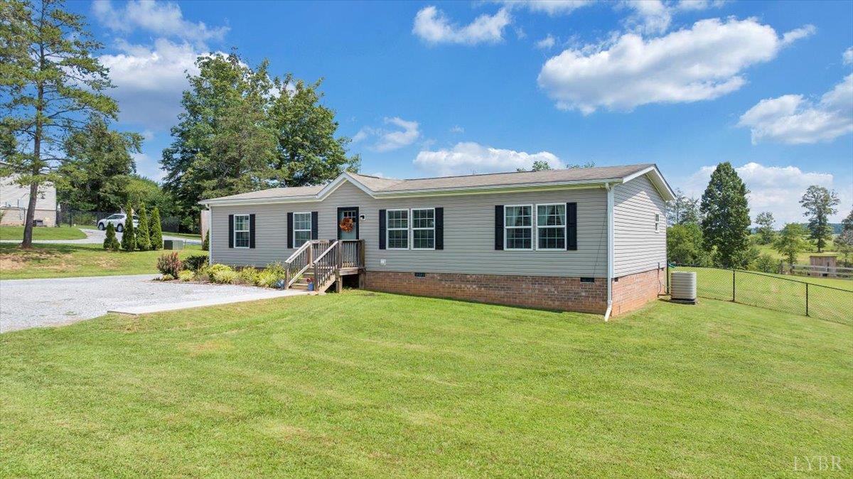 Bedford, Virginia 24523, United States, 3 Bedrooms Bedrooms, ,2 BathroomsBathrooms,Residential,Active,246026