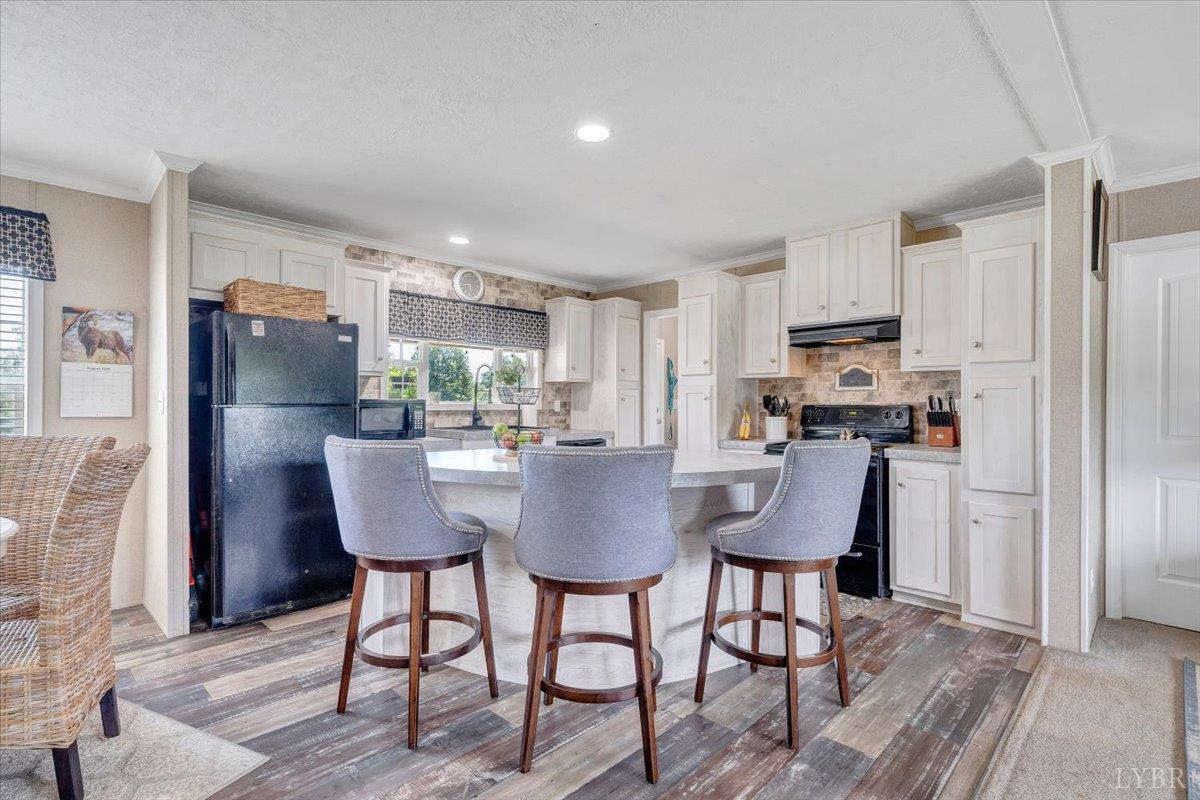 Bedford, Virginia 24523, United States, 3 Bedrooms Bedrooms, ,2 BathroomsBathrooms,Residential,Active,246026