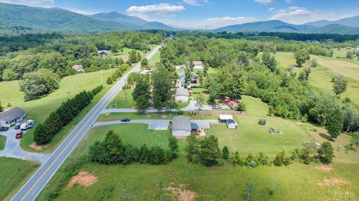 Bedford, Virginia 24523, United States, 3 Bedrooms Bedrooms, ,2 BathroomsBathrooms,Residential,Active,246026