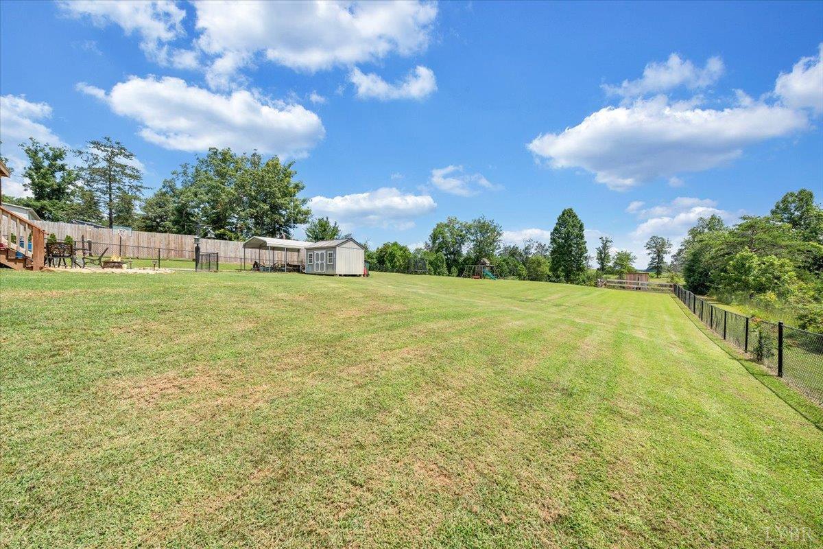 Bedford, Virginia 24523, United States, 3 Bedrooms Bedrooms, ,2 BathroomsBathrooms,Residential,Active,246026