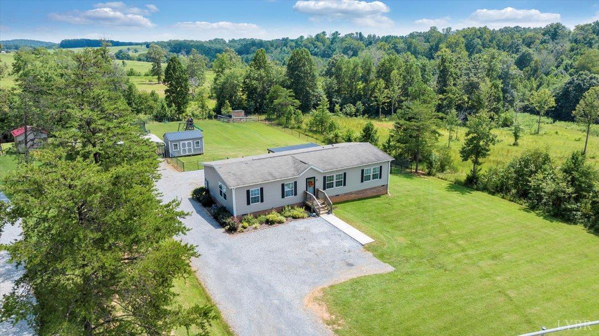 Bedford, Virginia 24523, United States, 3 Bedrooms Bedrooms, ,2 BathroomsBathrooms,Residential,Active,246026