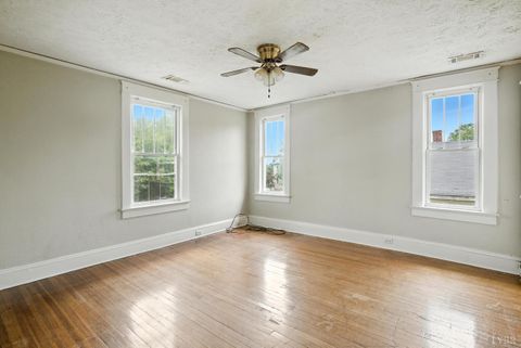 Tiny photo for 1219 S Grand Ave Ave, Lynchburg, VA 24501 (MLS # 362134)