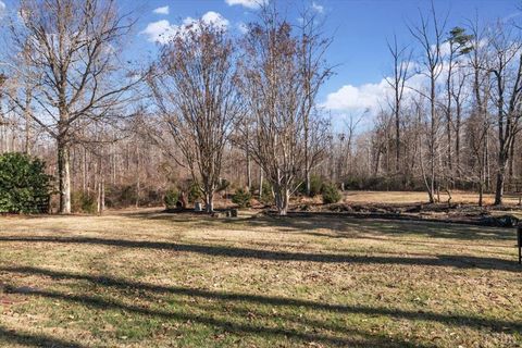 Tiny photo for 4716 John Scott Drive, Lynchburg, VA 24503 (MLS # 363898)