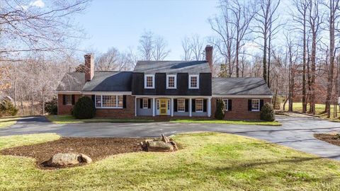 Tiny photo for 4716 John Scott Drive, Lynchburg, VA 24503 (MLS # 363898)