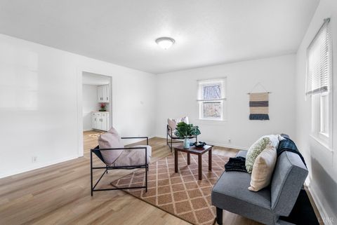 Tiny photo for 29 Oakland Avenue, Danville, VA 24540 (MLS # 364499)