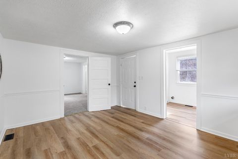 Tiny photo for 29 Oakland Avenue, Danville, VA 24540 (MLS # 364499)