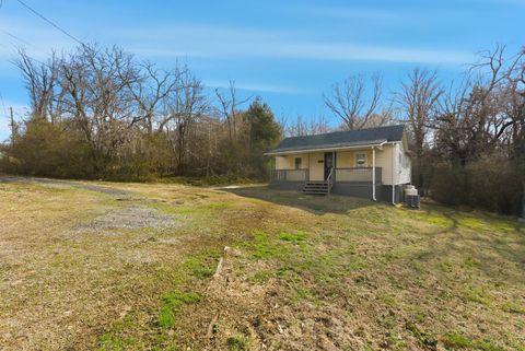 Tiny photo for 29 Oakland Avenue, Danville, VA 24540 (MLS # 364499)