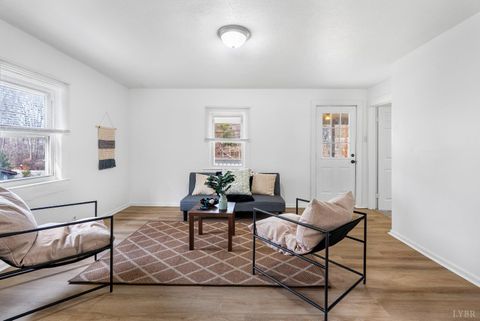 Tiny photo for 29 Oakland Avenue, Danville, VA 24540 (MLS # 364499)