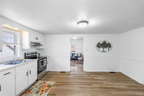 Tiny photo for 29 Oakland Avenue, Danville, VA 24540 (MLS # 364499)