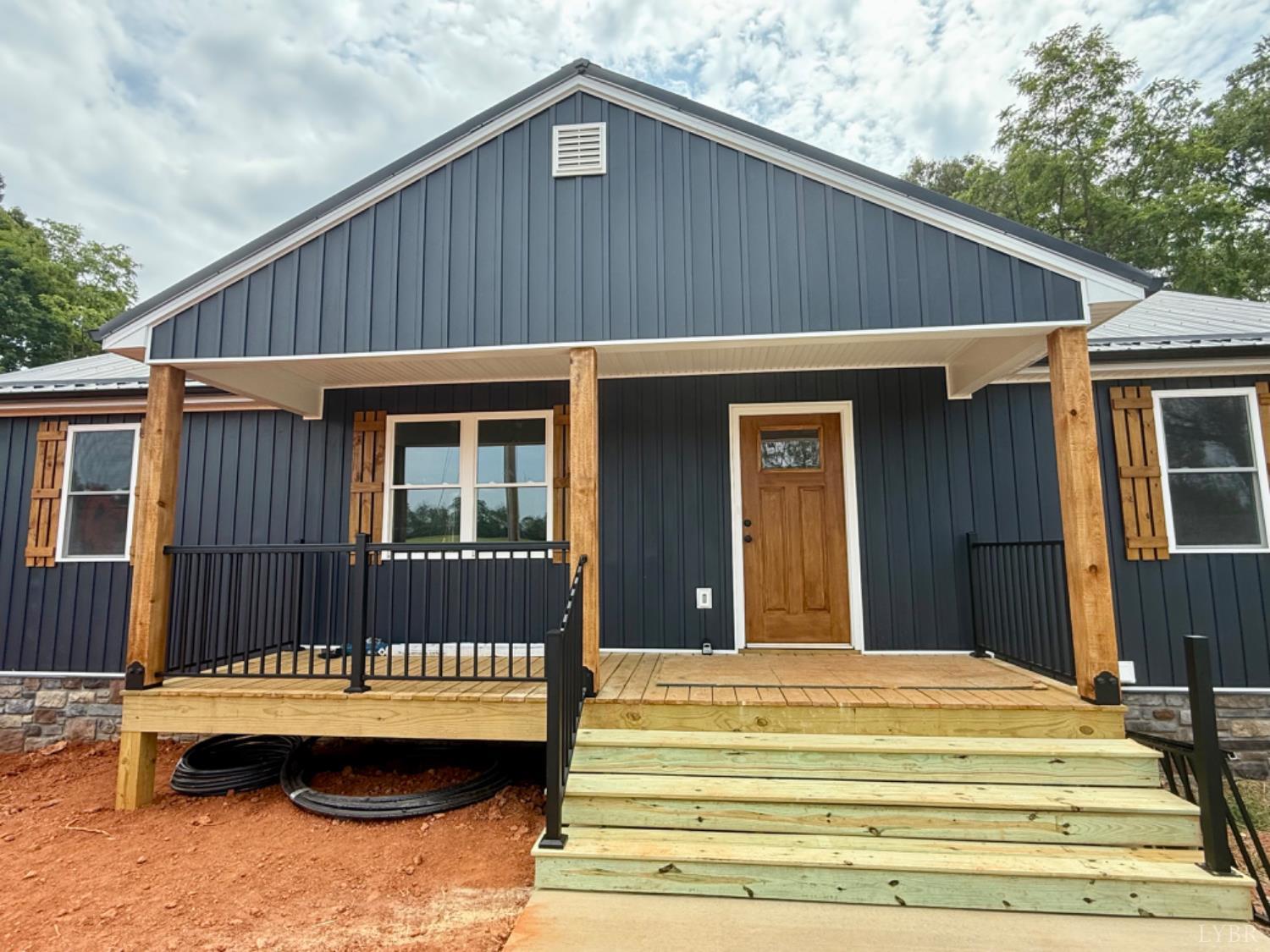 1460 White House Rd, Moneta, Virginia image 2