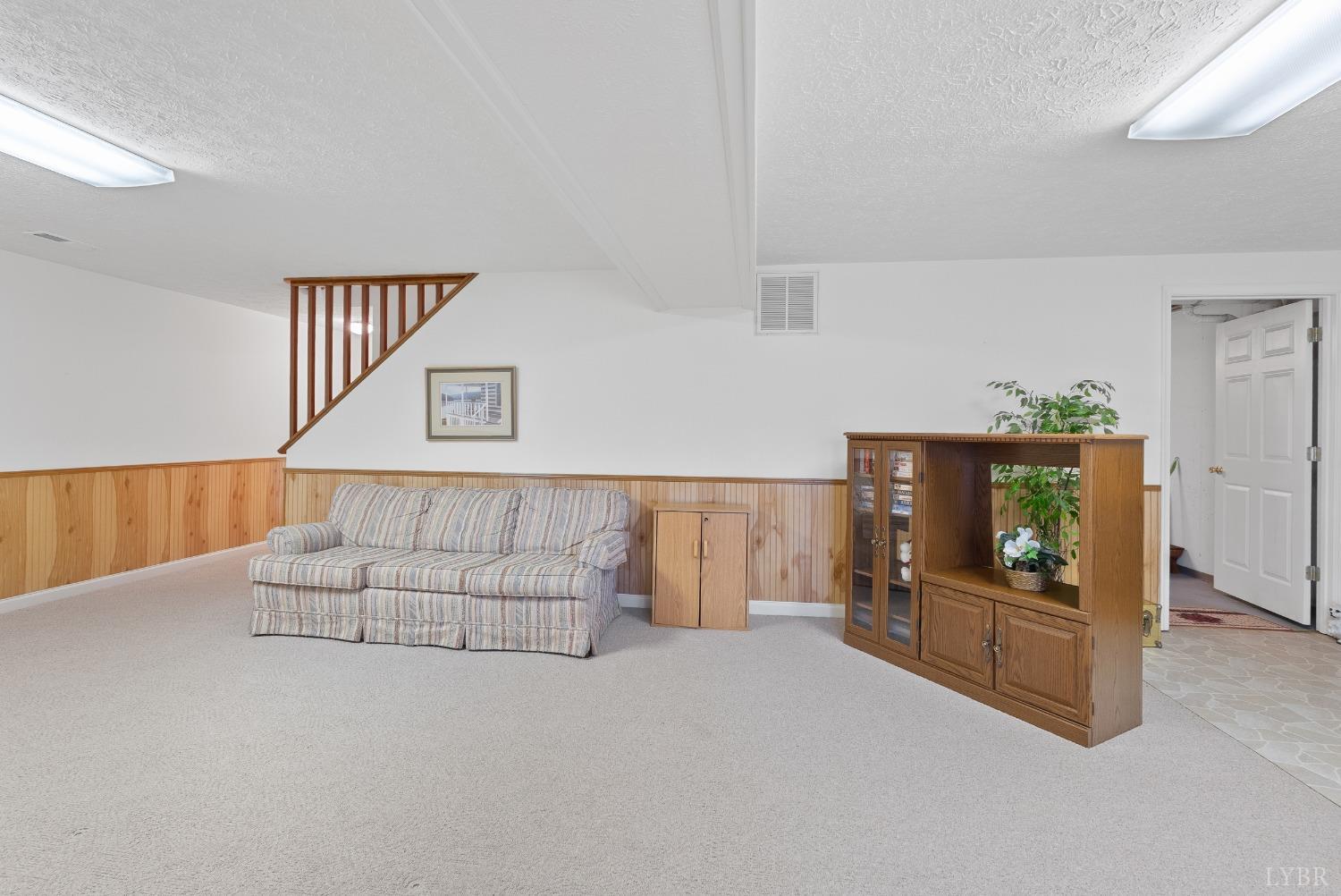53 Woodlake Circle, Altavista, Virginia image 32