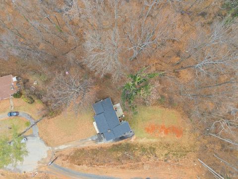 Tiny photo for 143 Shannon Drive Dr, Madison Heights, VA 24572 (MLS # 363695)