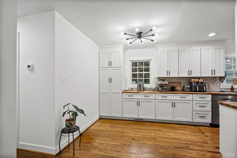 Tiny photo for 143 Shannon Drive Dr, Madison Heights, VA 24572 (MLS # 363695)