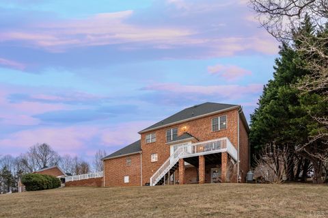 Tiny photo for 1305 Summerpark Drive, Forest, VA 24551 (MLS # 366593)